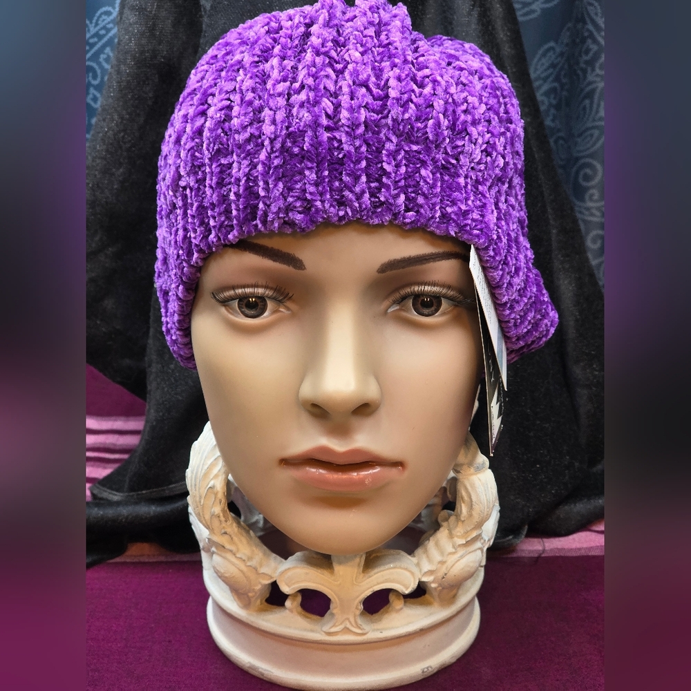 Antthony Originals Design Knit Cap/Beanie Vibrant Purple / One Size